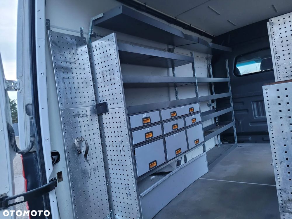 Volkswagen CRAFTER - 21