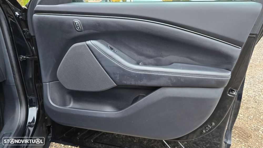 Ford Mustang Mach-E - 42