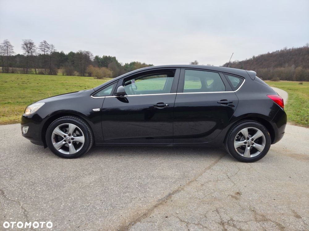 Opel Astra 1.7 CDTI Enjoy - 10
