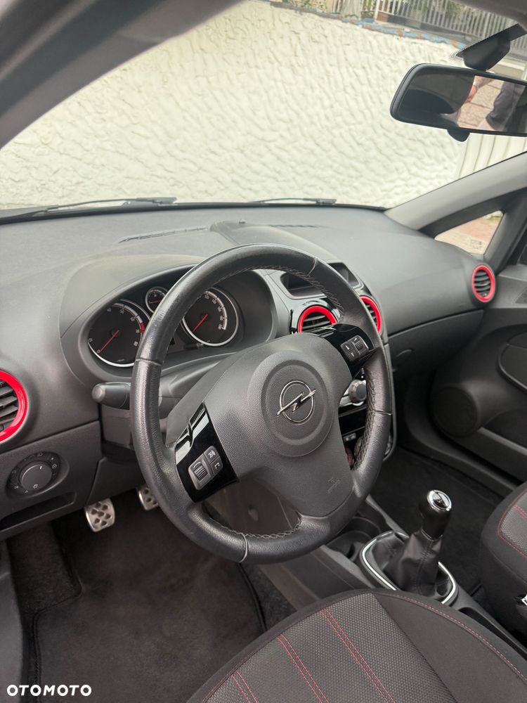 Opel Corsa 1.4 16V Color Edition - 9