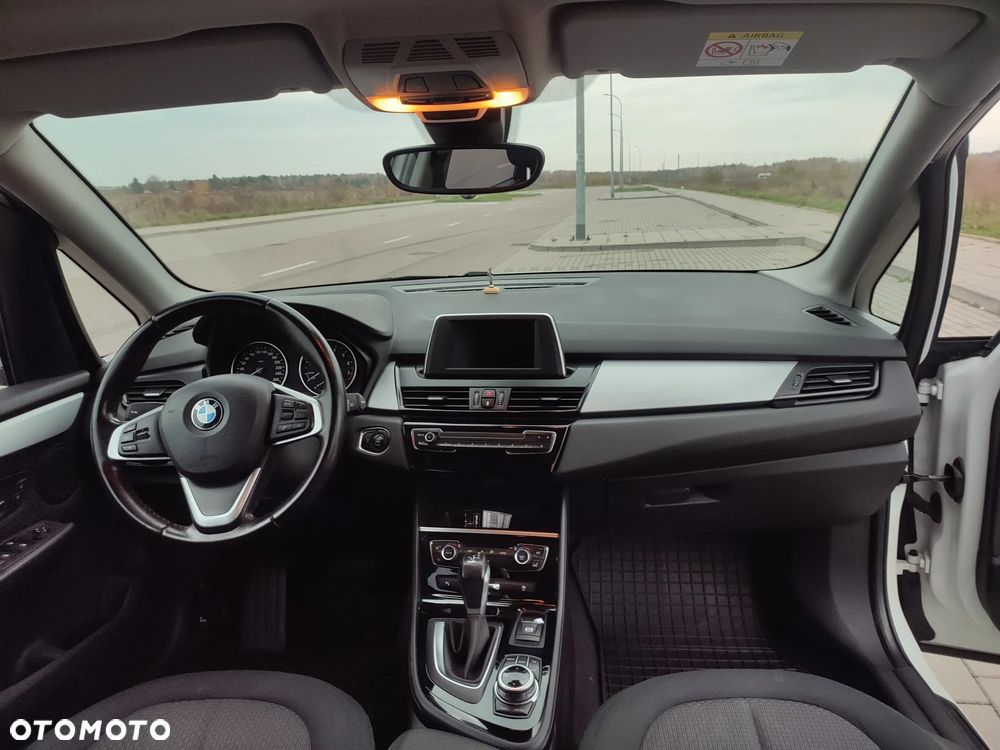 BMW Seria 2 218i Luxury Line - 13