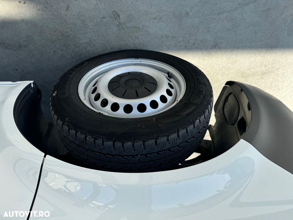 Volkswagen Transporter T6.1 - 28