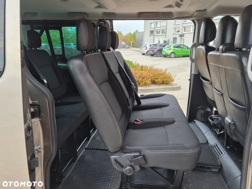 Opel Vivaro - 15