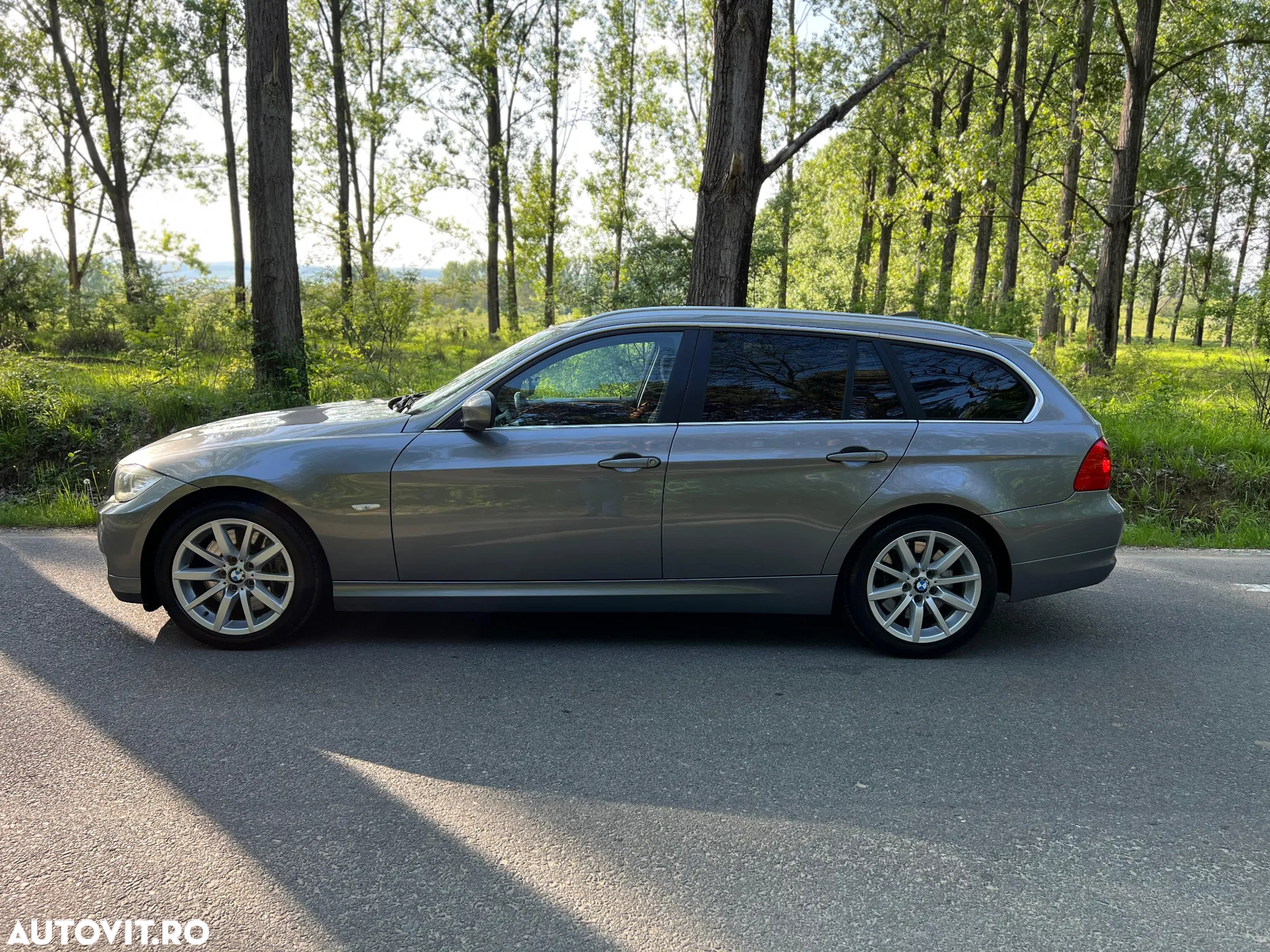 BMW Seria 3 335d DPF Touring Aut. Edition Exclusive - 10