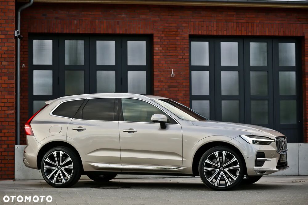 Volvo XC 60 B4 D AWD Ultimate Bright - 3