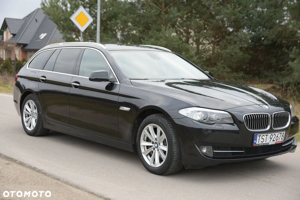 BMW Seria 5 525d - 10