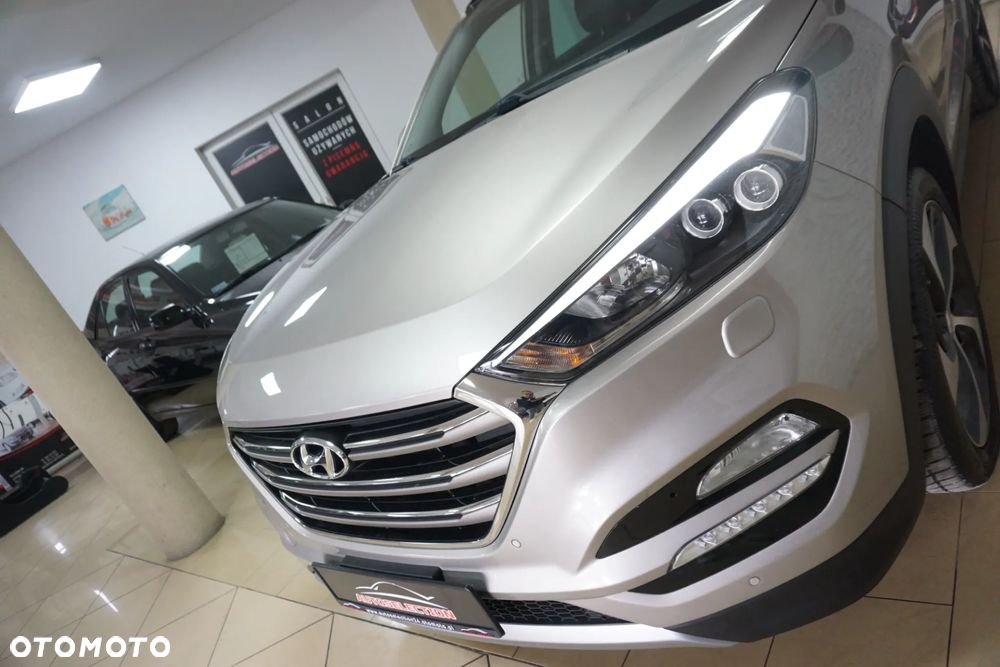 Hyundai Tucson 2.0 CRDi 4WD Automatik Style - 11