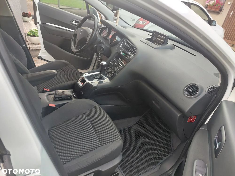 Peugeot 5008 1.6 BlueHDi Style 7os - 14