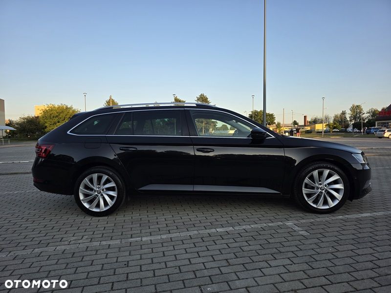 Skoda Superb 1.6 TDI Ambition DSG - 8
