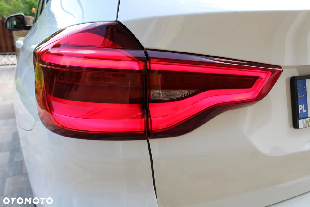 BMW X3 xDrive20d - 9