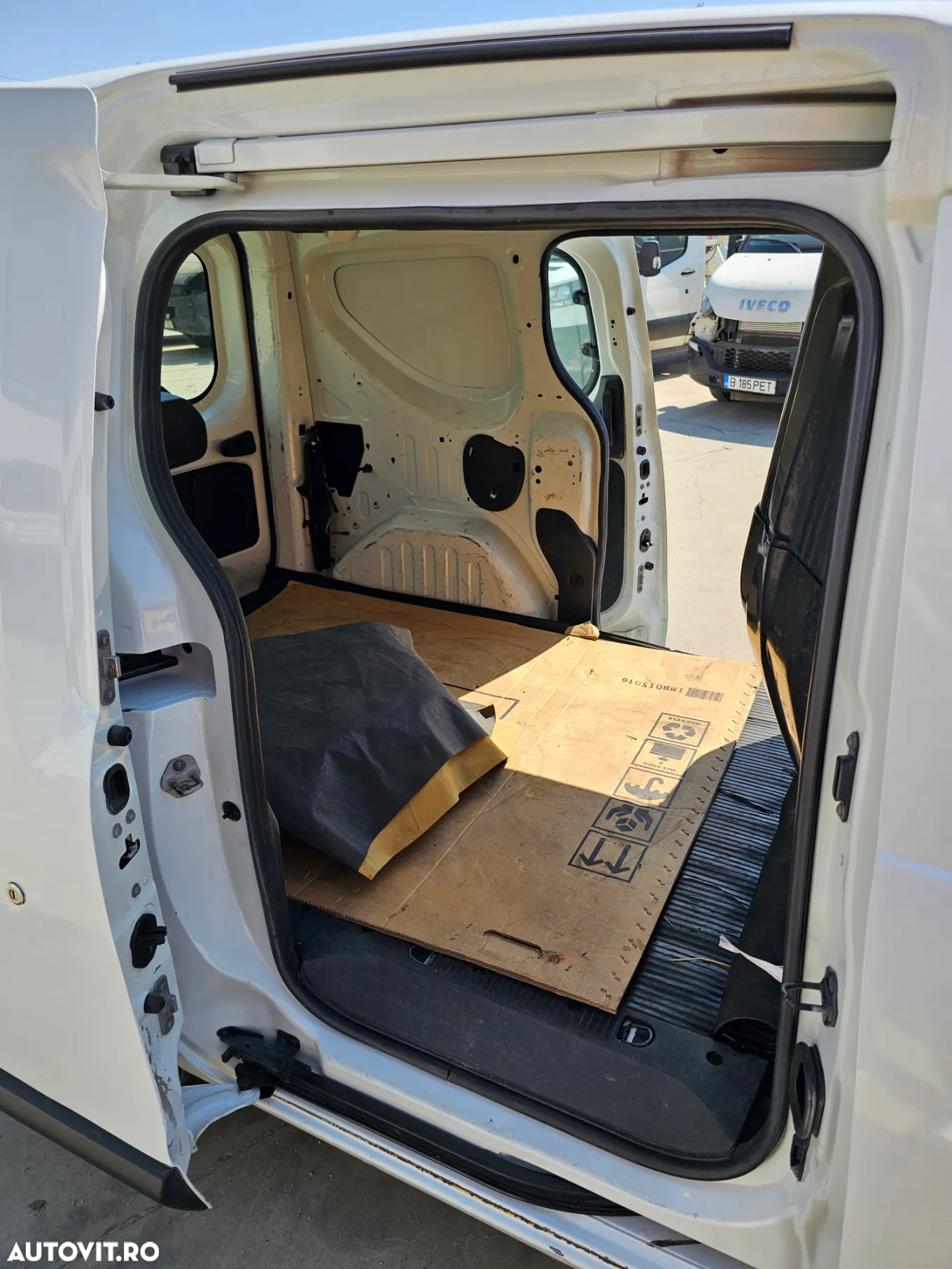 Dacia Dokker 1.6 Laureate - 7