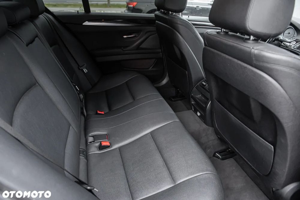 BMW Seria 5 - 34