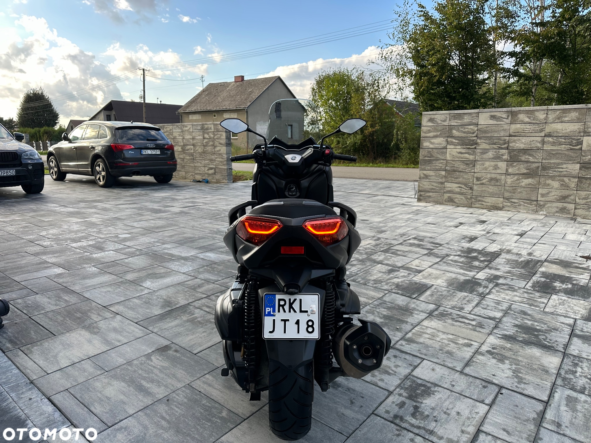 Yamaha X-max - 3