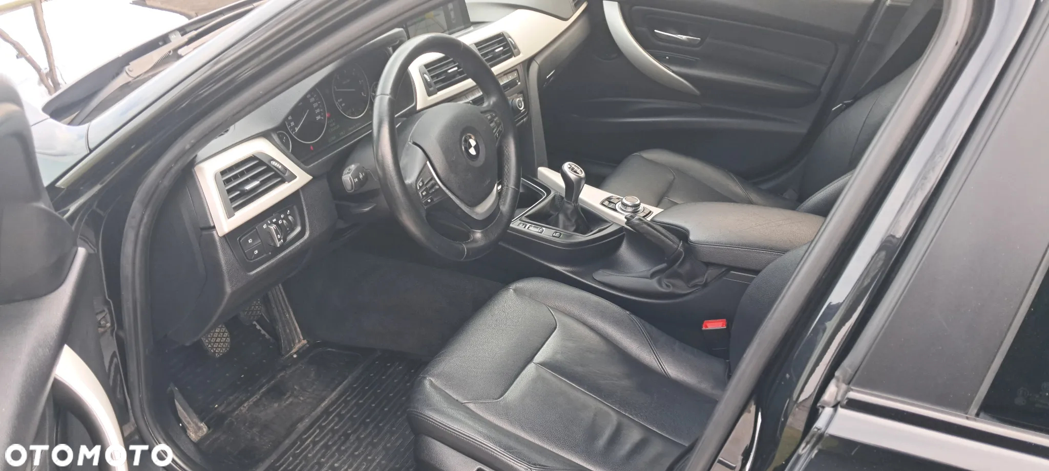 BMW Seria 3 318d Luxury Line - 10