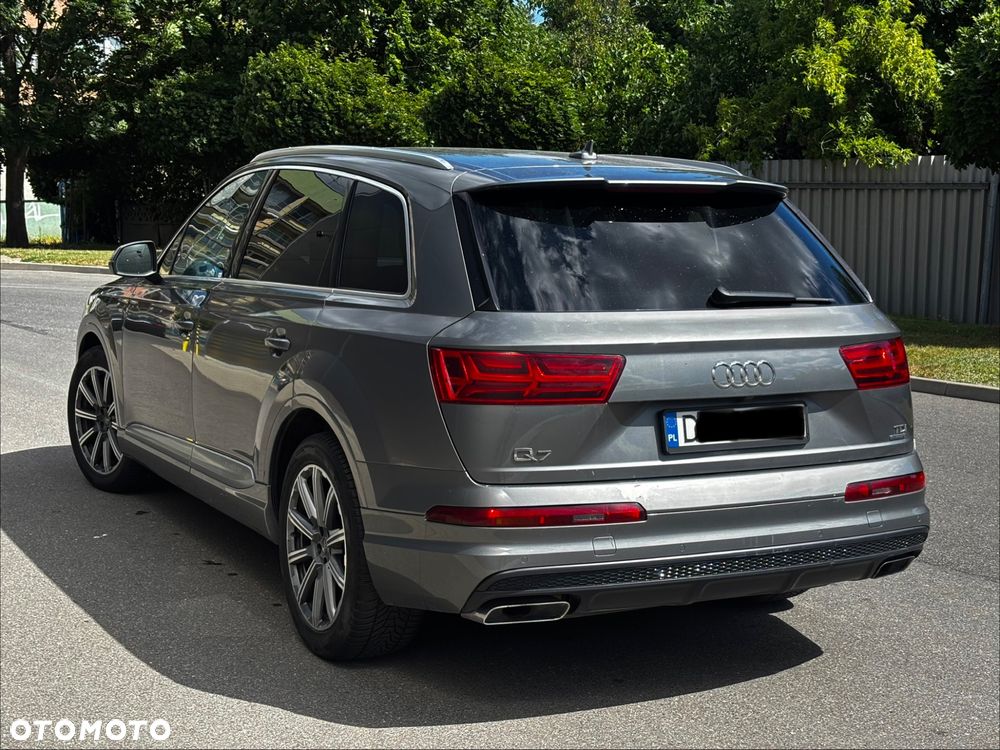 Audi Q7 - 3