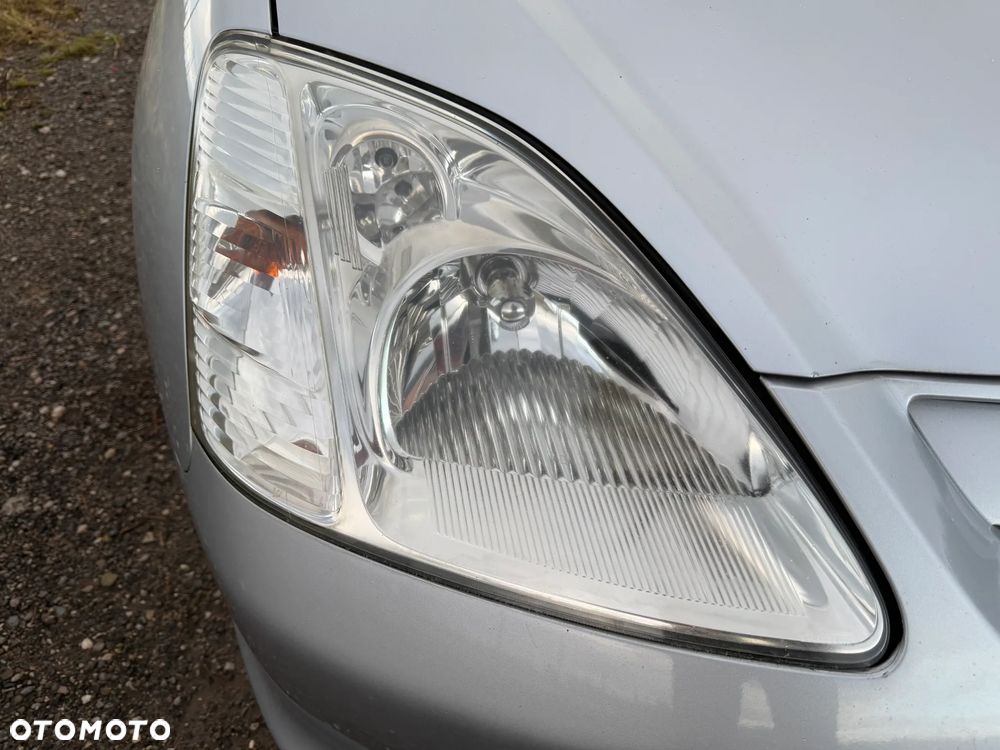 Honda Civic 1.6i LS - 19
