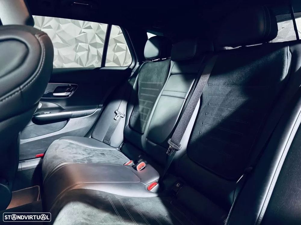 Mercedes-Benz C 300 d AMG Line - 22