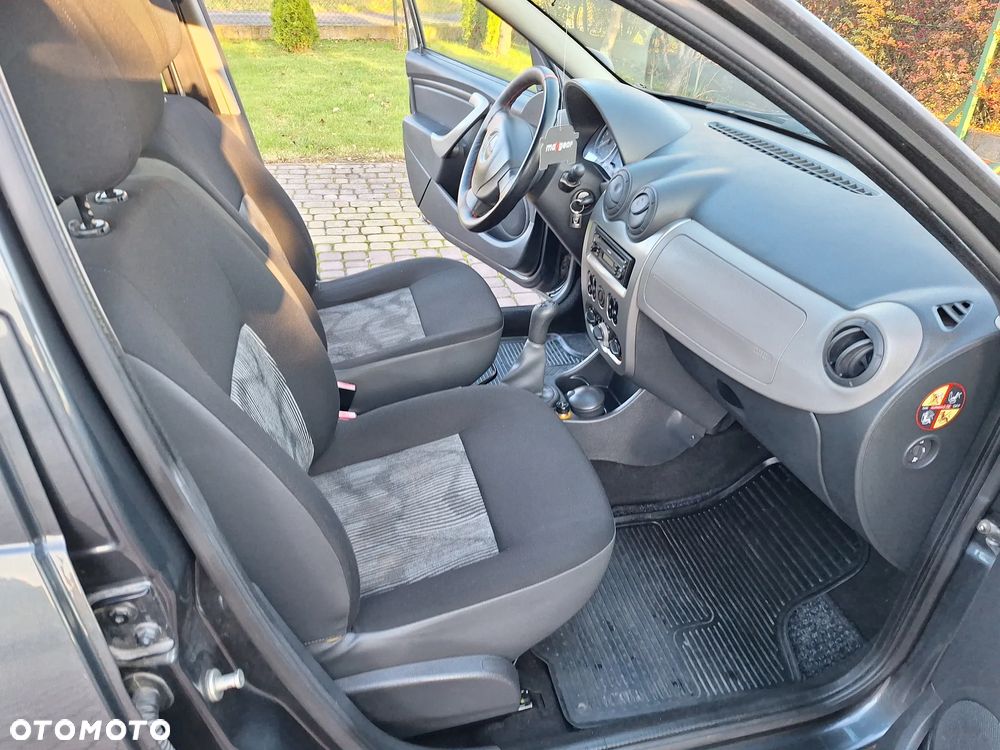 Dacia Sandero 1.2 16V Laureate - 9