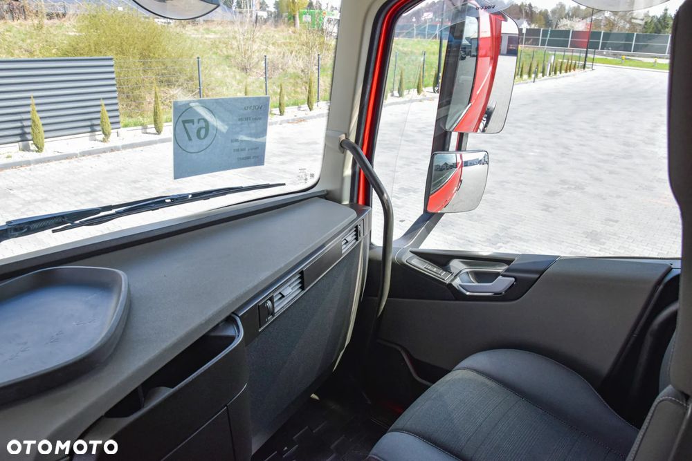 Volvo FH500 / NISKA KABINA / HYDRAULIKA / EURO 6 / ACC / LEDY / ALUFELGI / SERWISOWANY / SPROWADZONY - 26