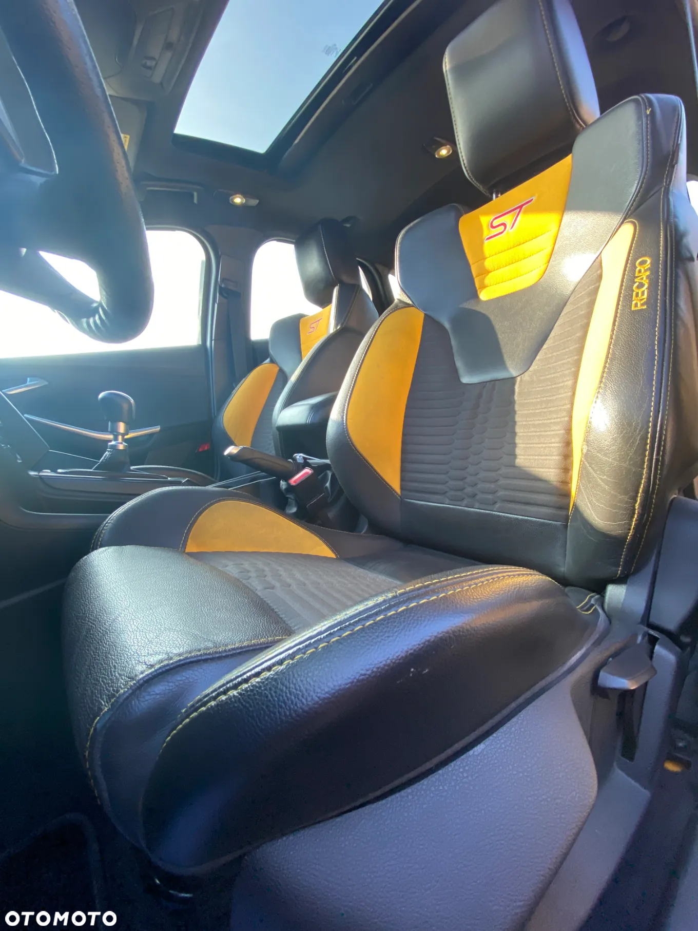 Ford Focus 2.0 EcoBoost ST - 17
