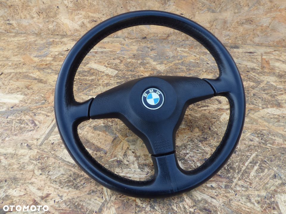 BMW E31 KIEROWNICA - 1