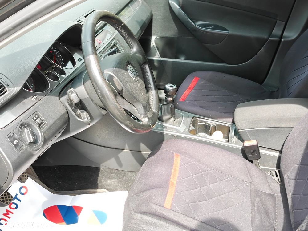Volkswagen Passat 1.9 TDI Comfortline Family - 6