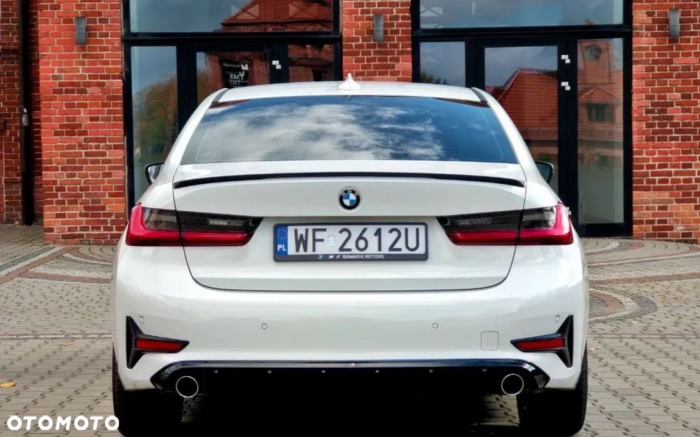BMW Seria 3 318d Sport Line - 7