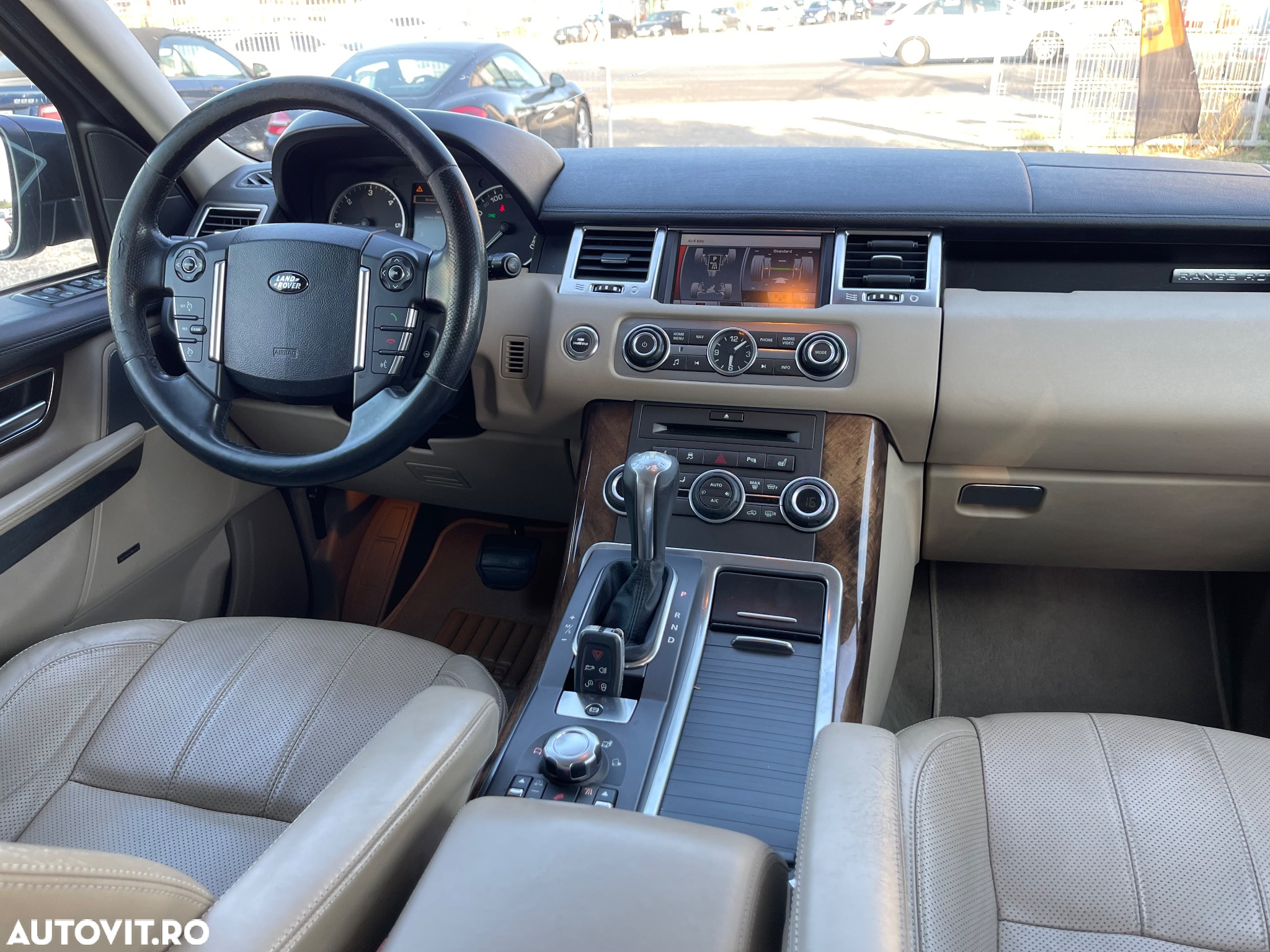 Land Rover Range Rover Sport 3.0 TDV6 HSE Aut - 12