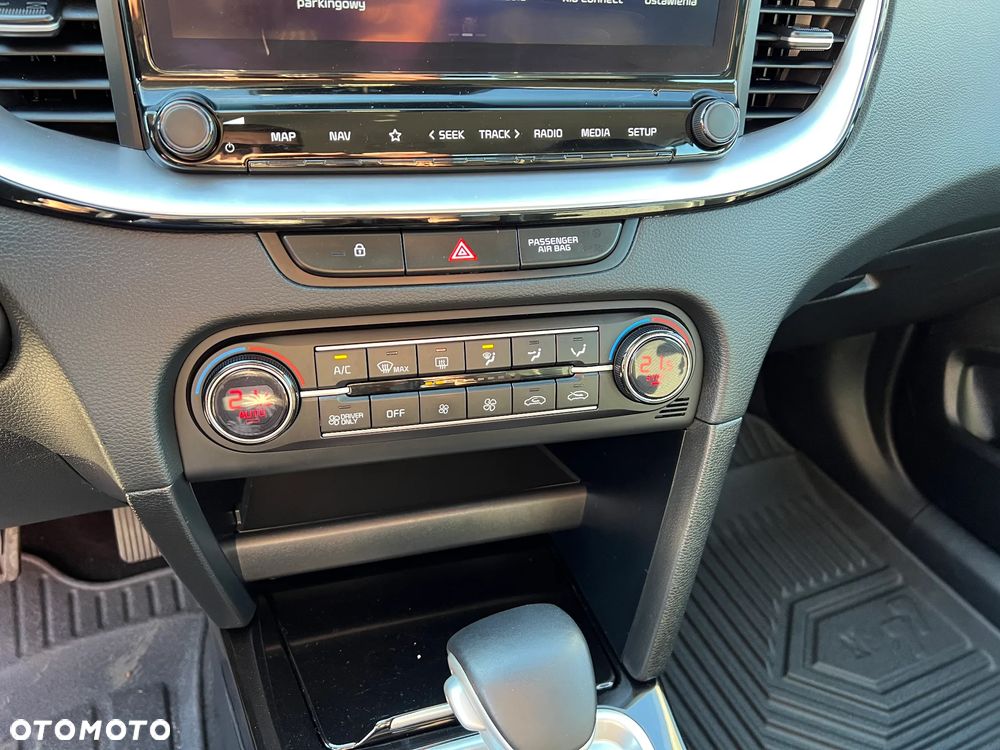 Kia XCeed - 16