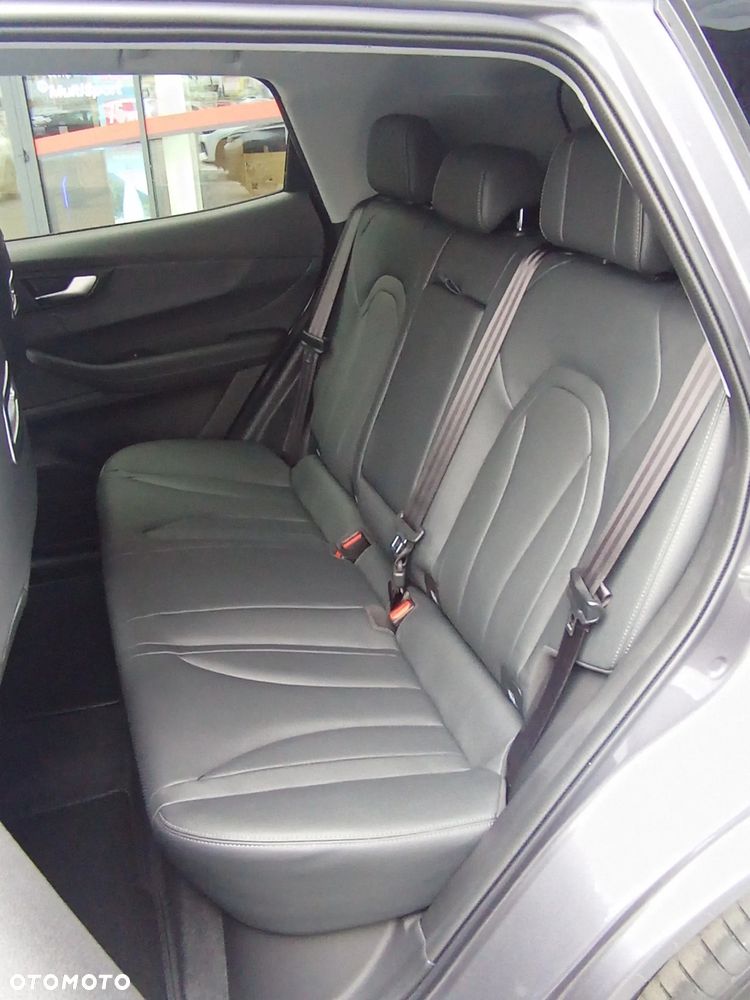 Chery Tiggo 4 1.5 T-GDI HEV Prestige DHT - 10