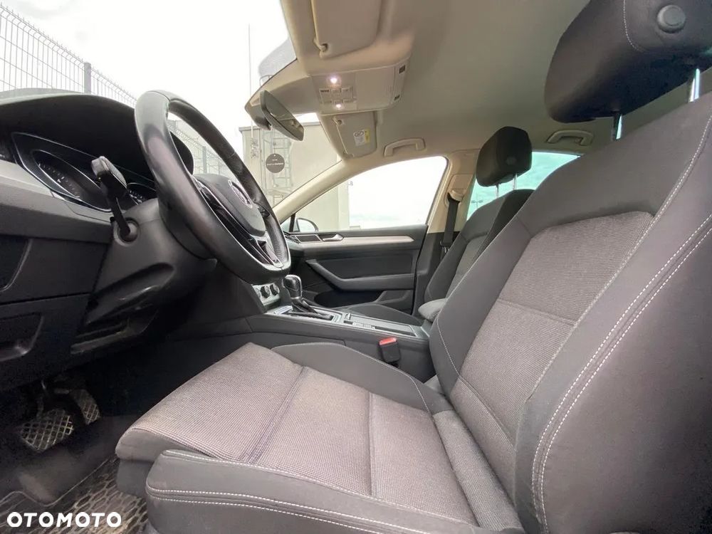 Volkswagen Passat 2.0 TDI BMT Comfortline DSG - 17
