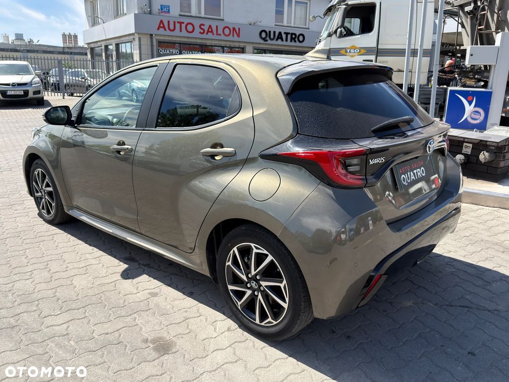 Toyota Yaris - 4