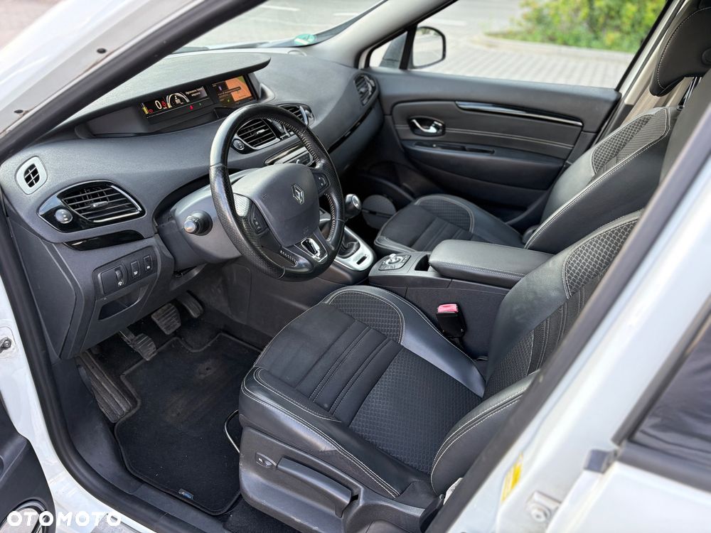 Renault Grand Scenic Gr 1.2 TCe Energy Bose - 23