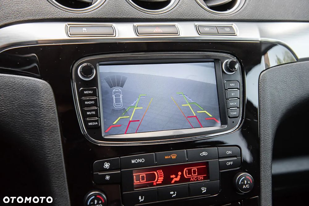 Ford S-Max - 22