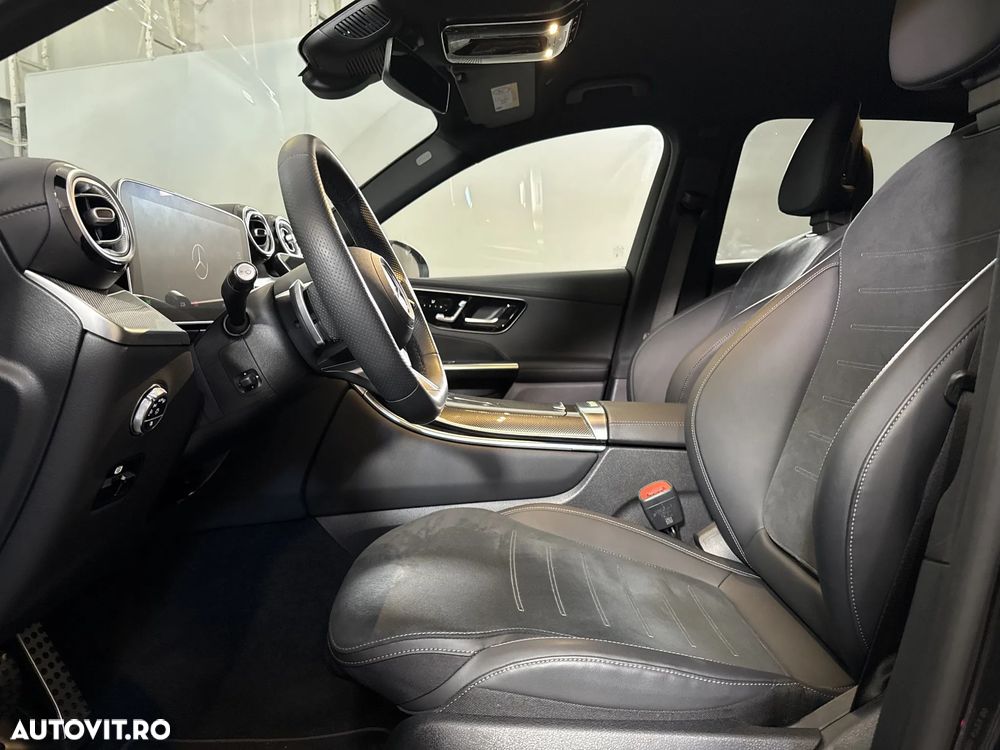 Mercedes-Benz GLC 300 e 4Matic 9G-TRONIC Edition AMG Line - 24