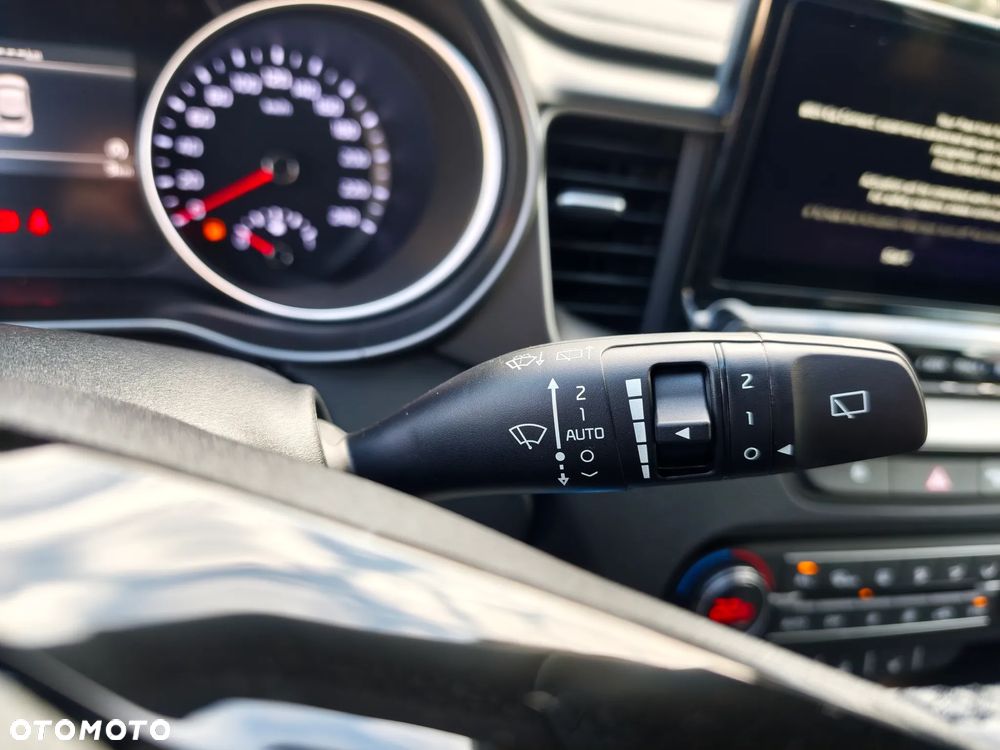 Kia XCeed 1.5 T-GDI M - 22