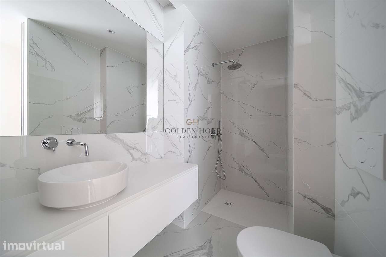 Apartamento T2 com Suíte e Varanda junto à Praia em Matosinhos - Grande imagem: 4/26