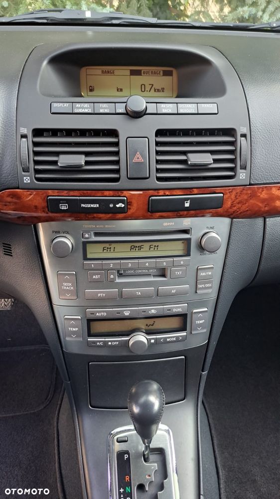 Toyota Avensis 2.4 VVT-i Prestige - 18