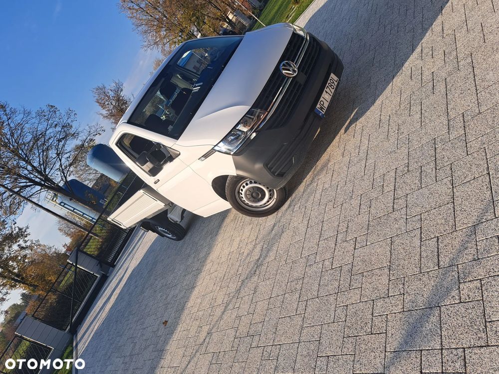 Volkswagen Transporter - 2