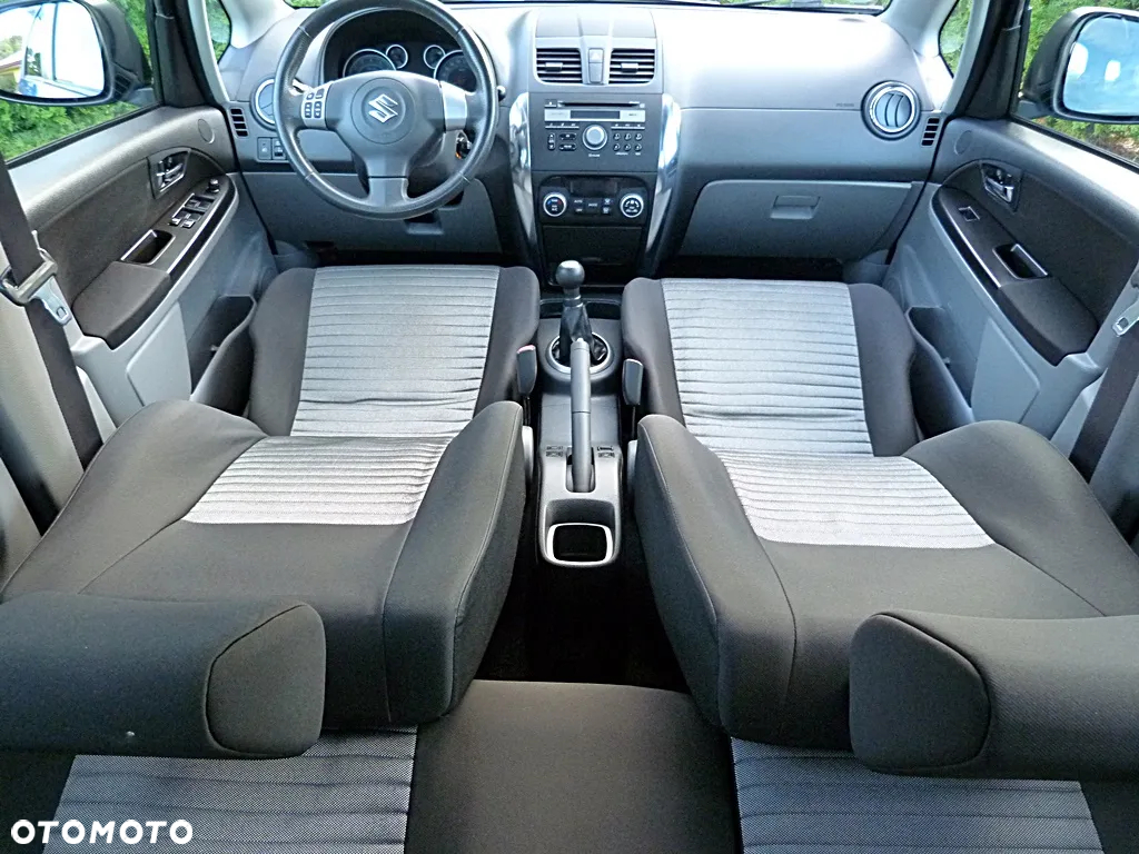 Suzuki SX4 1.6 Comfort Plus 4WD - 12