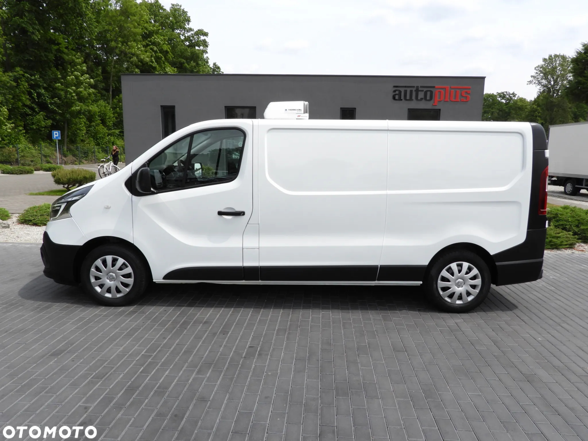 Renault TRAFIC  FURGON CHŁODNIA 0*C TEMPOMAT LEDY KLIMATYZACJA 120KM [ 895067 ] - 10