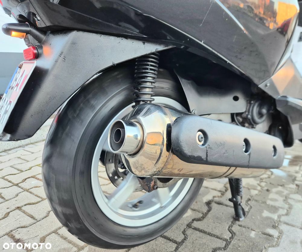 Peugeot Satelis - 12