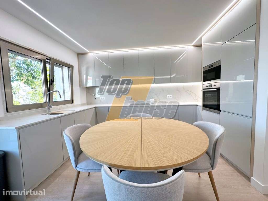 Apartamento T2 com parqueamento - Costa de Caparica - Grande imagem: 4/26