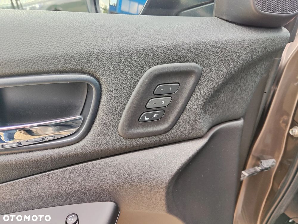 Honda CR-V 2.0 Executive - 24