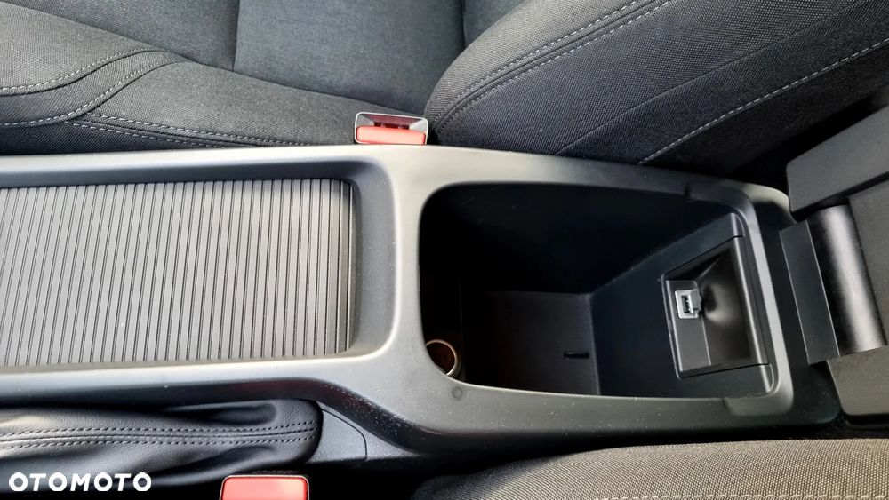 Volvo V40 Cross Country D3 Geartronic Kinetic - 34