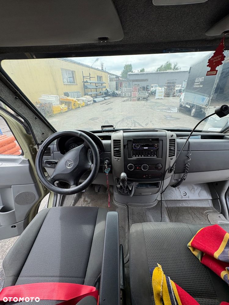 Mercedes-Benz Sprinter 513 bankowóz - 11