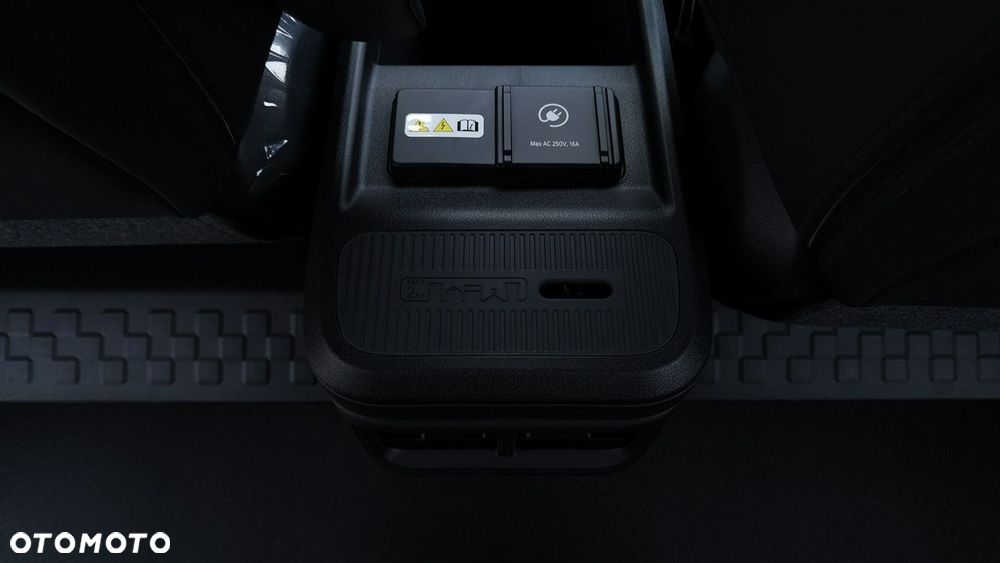 Kia PV5 - 13