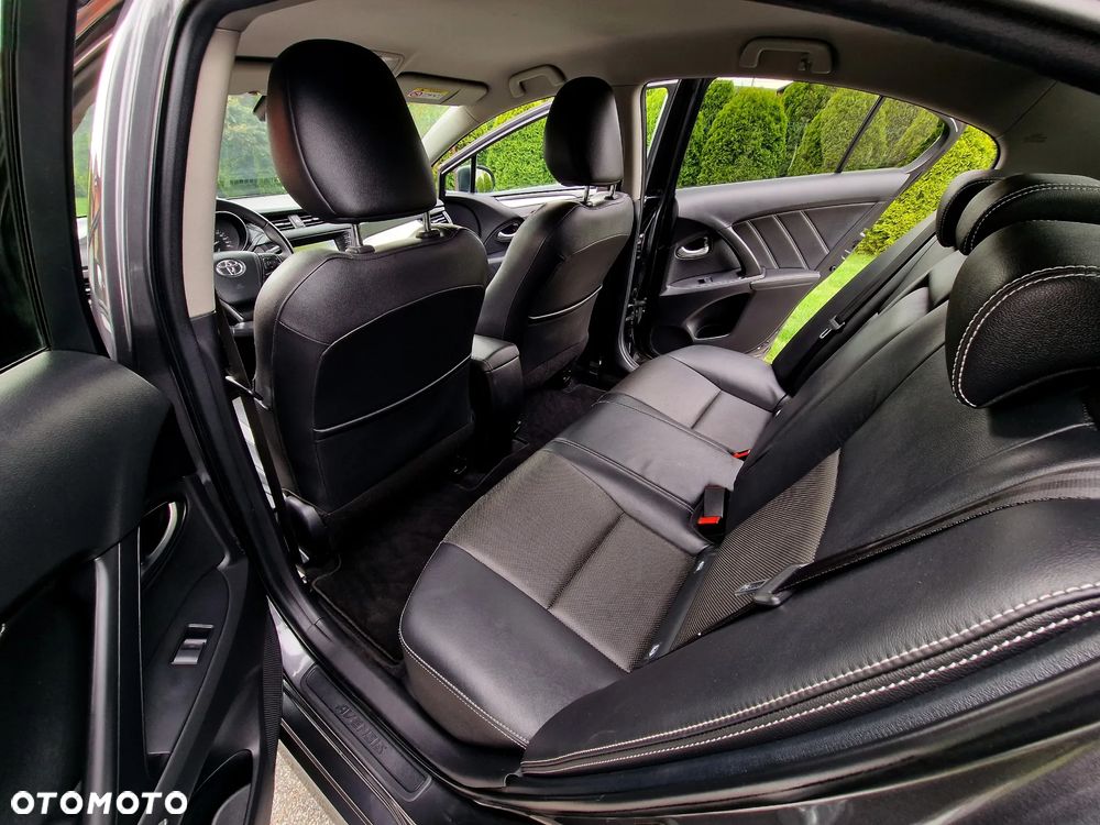 Toyota Avensis 2.0 D-4D Prestige - 22