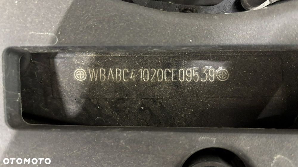 BMW Seria 8 - 19