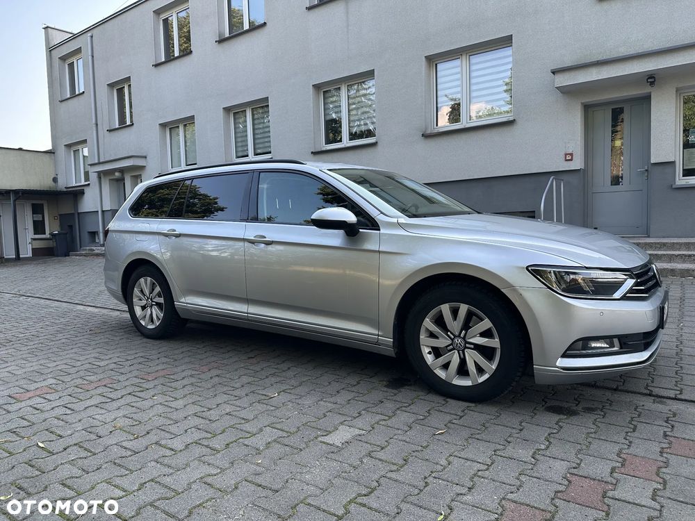 Volkswagen Passat 2.0 TDI (BlueMotion Technology) Comfortline - 20